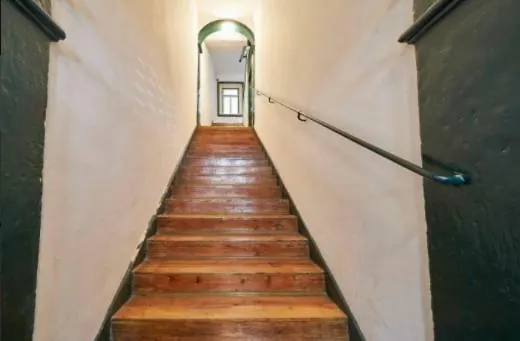 Stunning Apartment Near Chiado-1